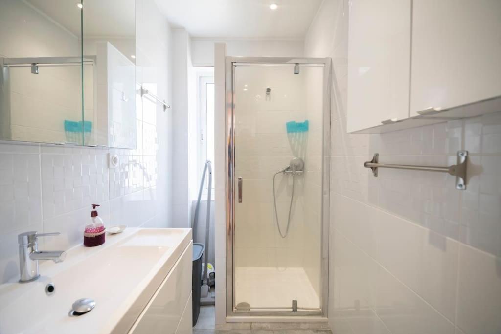 Appartement Avec 4 Chambres Doubles - Proche De La Mer, Des Transports Et De La Promenade Des Anglais Nice Exteriör bild